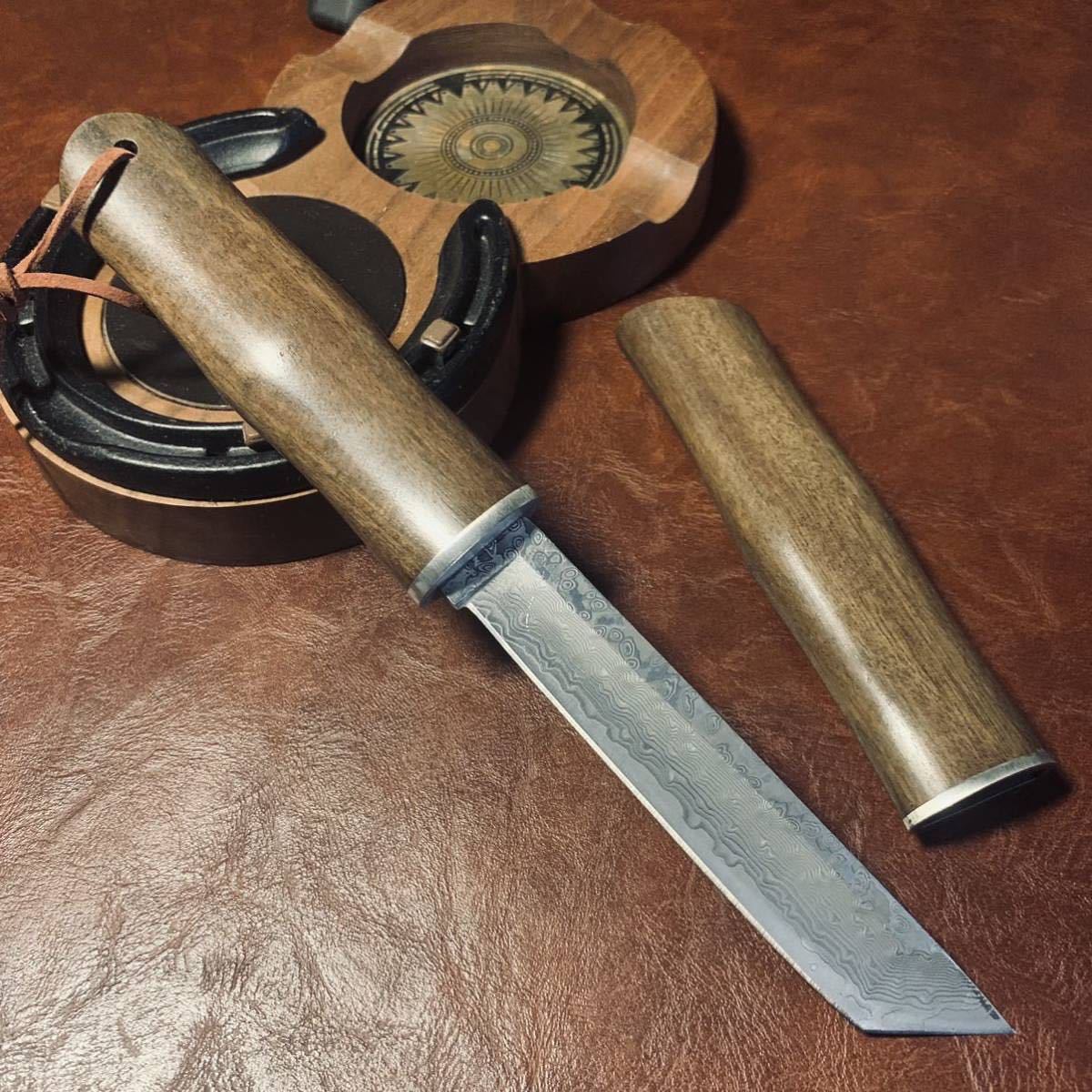 超高品質 超高品質 高級木製 和風短刀 木鞘ナイフ ダマスカス 鋼刃