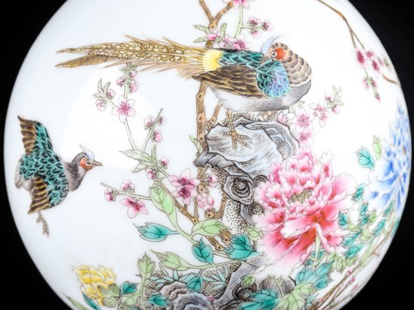 流】中国美術 金成旭映 粉彩花鳥図花瓶 TP944 中国、朝鮮半島