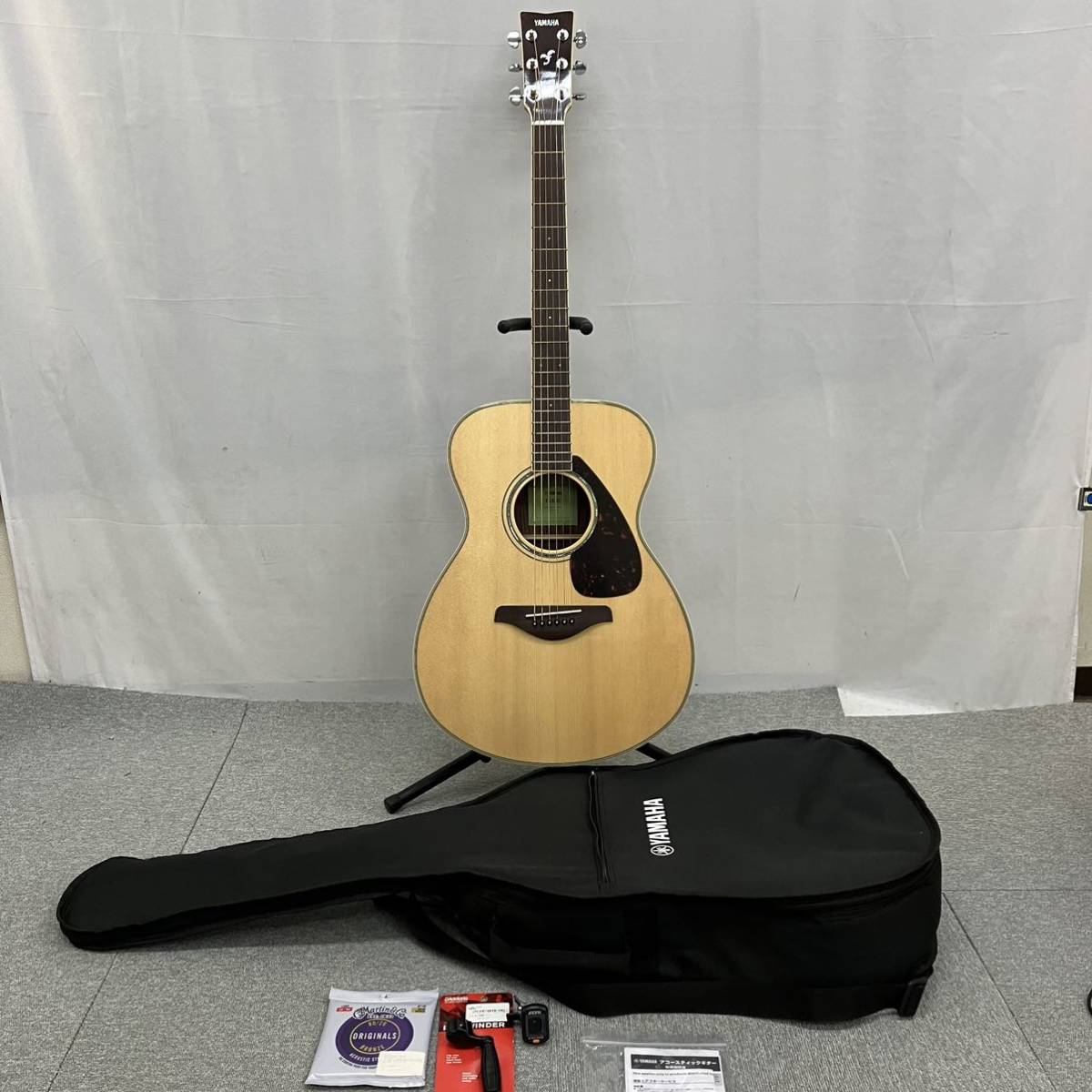 格安，本物保証 YAMAHA ヤマハ アコースティックギター FS830 アコギ 替え弦付属 ペグワインダー付属 ソフトケース付属 チューナー付属(ヤマハ)｜売買されたオークション情報、yahooの商品情報をアーカイブ公 本体