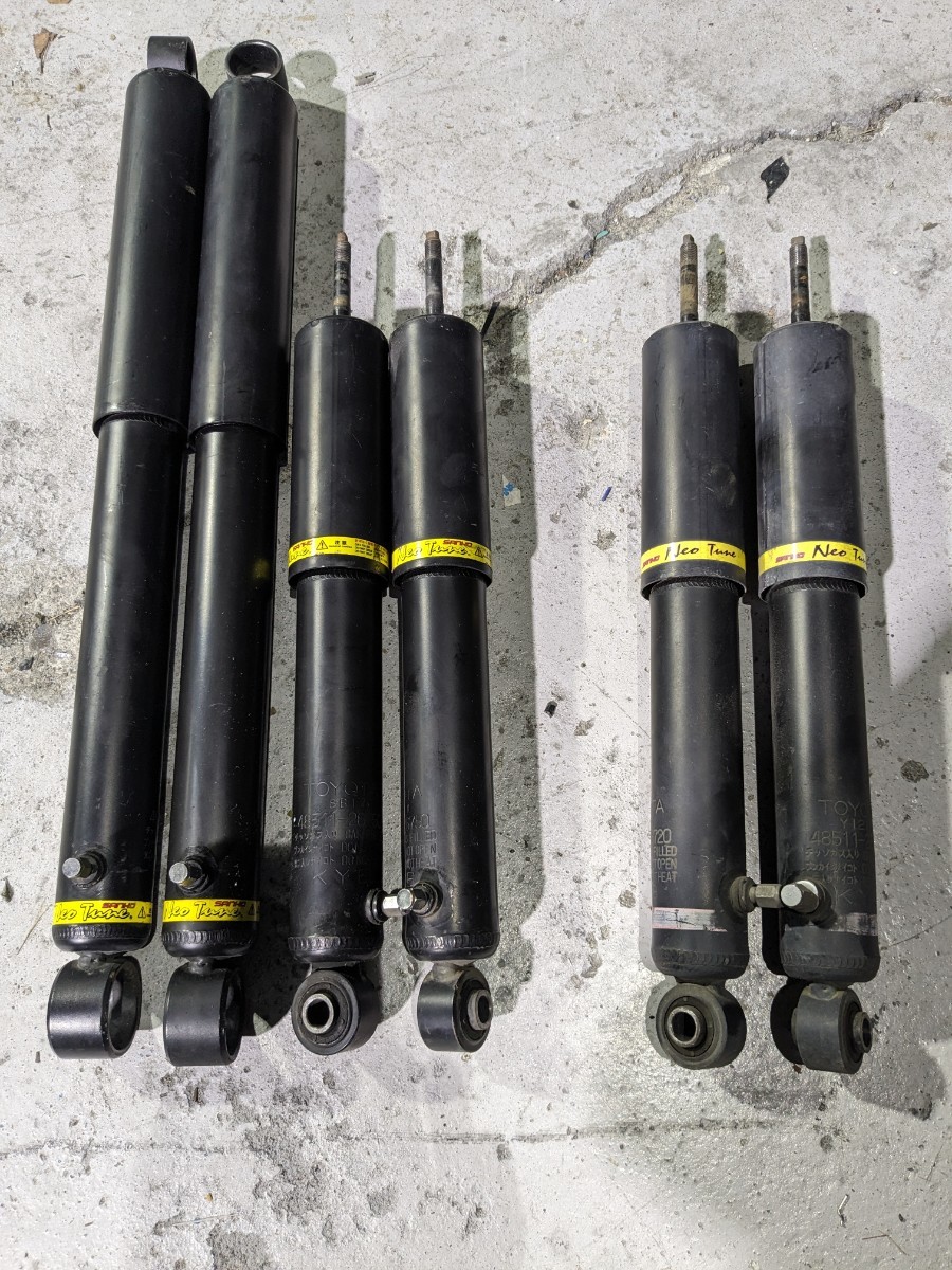 2点おまとめしています。 ☆ 即決あり H10年 スターレット E-EP91 右 フロント ストラット サス