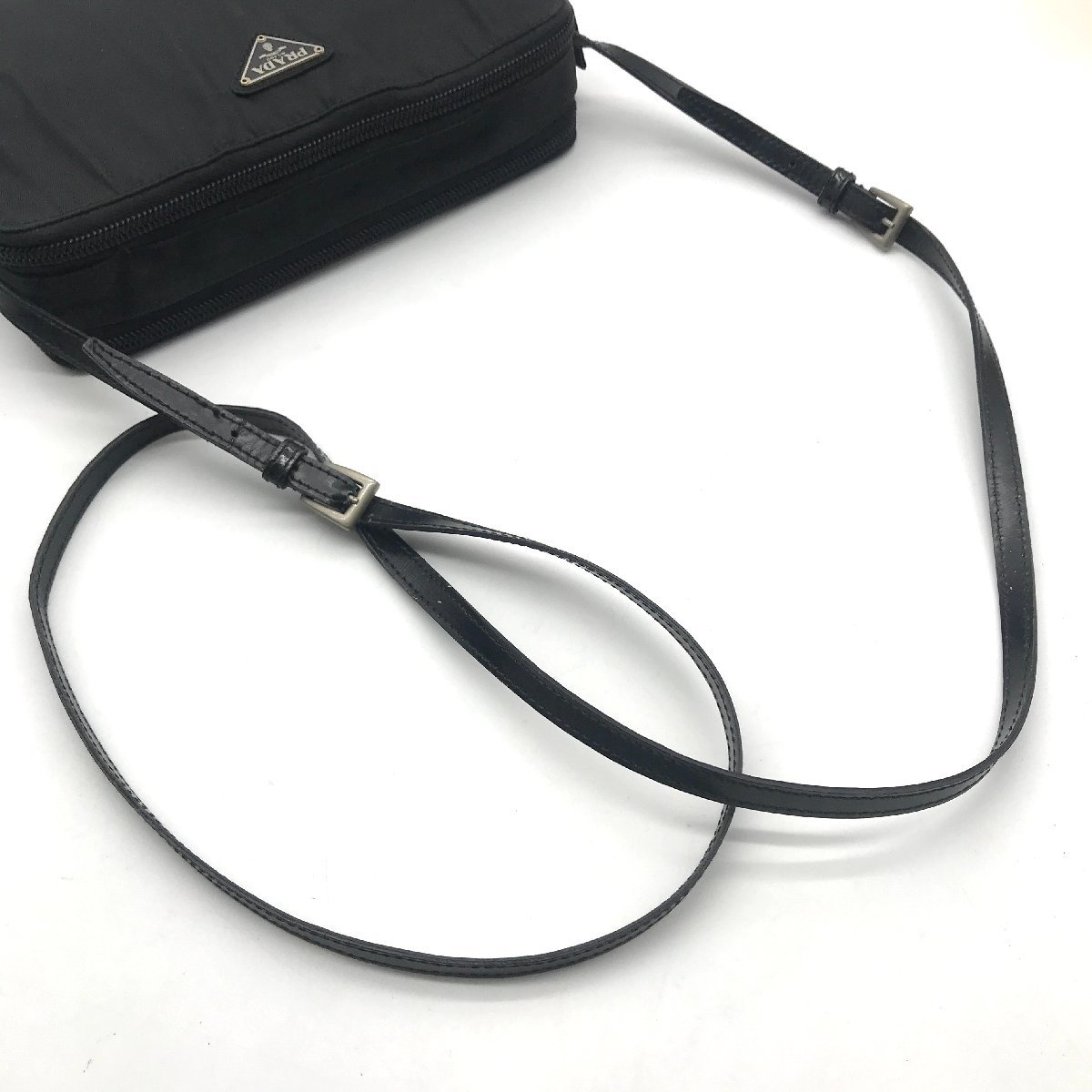プラダ テスート PRADA 三角 ワンショルダーバッグ レザー 肩掛け