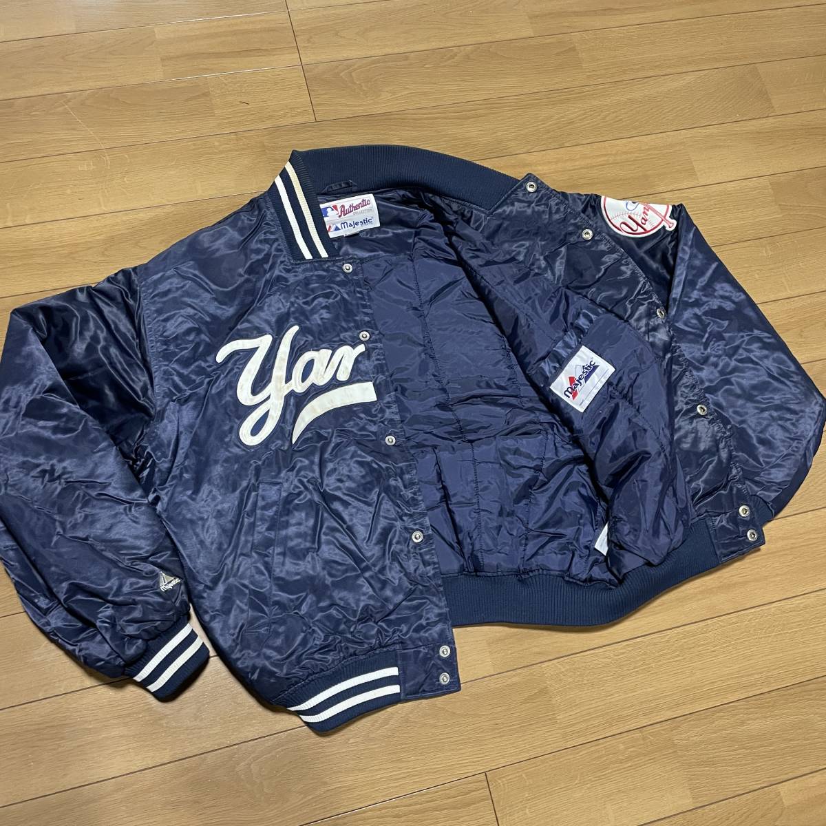 W-11 ○majestic Authentic サイズL！ヤンキース スタジャン○ MLB