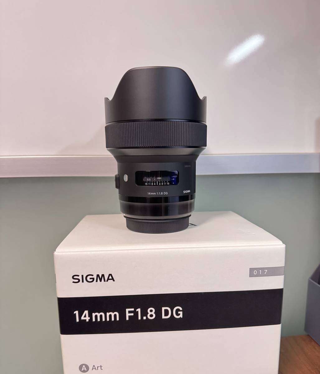Sigma 14mm F1.8 DG HSM Art & フィルターホルダーつき キヤノン