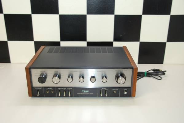 ♪　TEAC　AS-100 Stereo Integrated Amplifier ジャンク扱