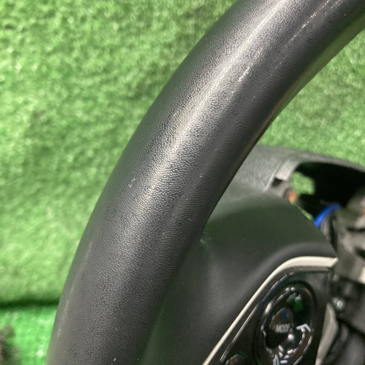 プリウス S ZVW50 ハンドル ステアリング ホーンパッド インフレーター