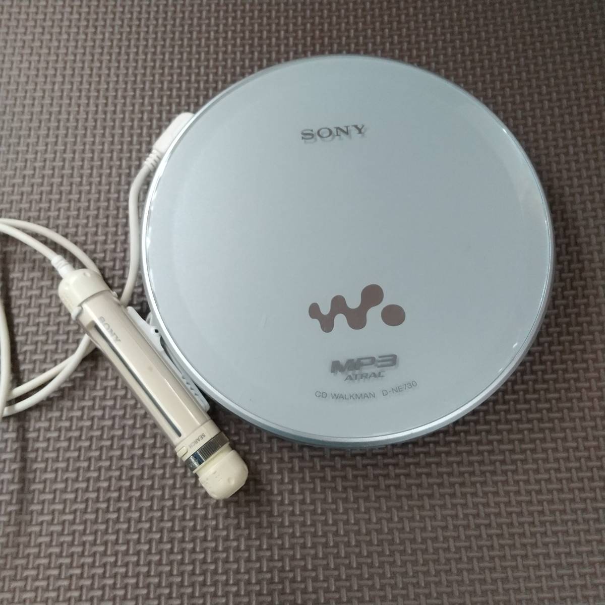 ☆ジャンク SONY ソニー CDウォークマン D-NE730 ①