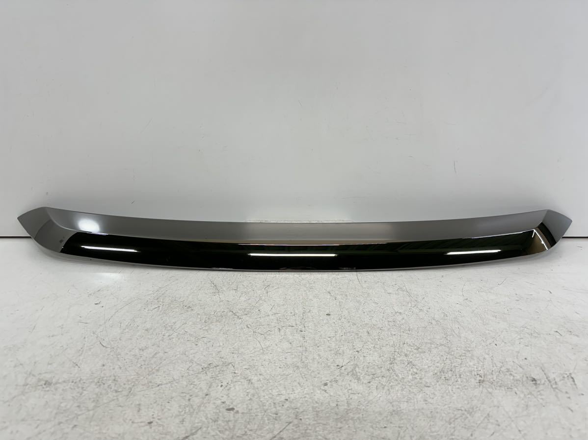 51227 ハリアー ZSU60W 後期 純正 フロント ボンネットモール 75771