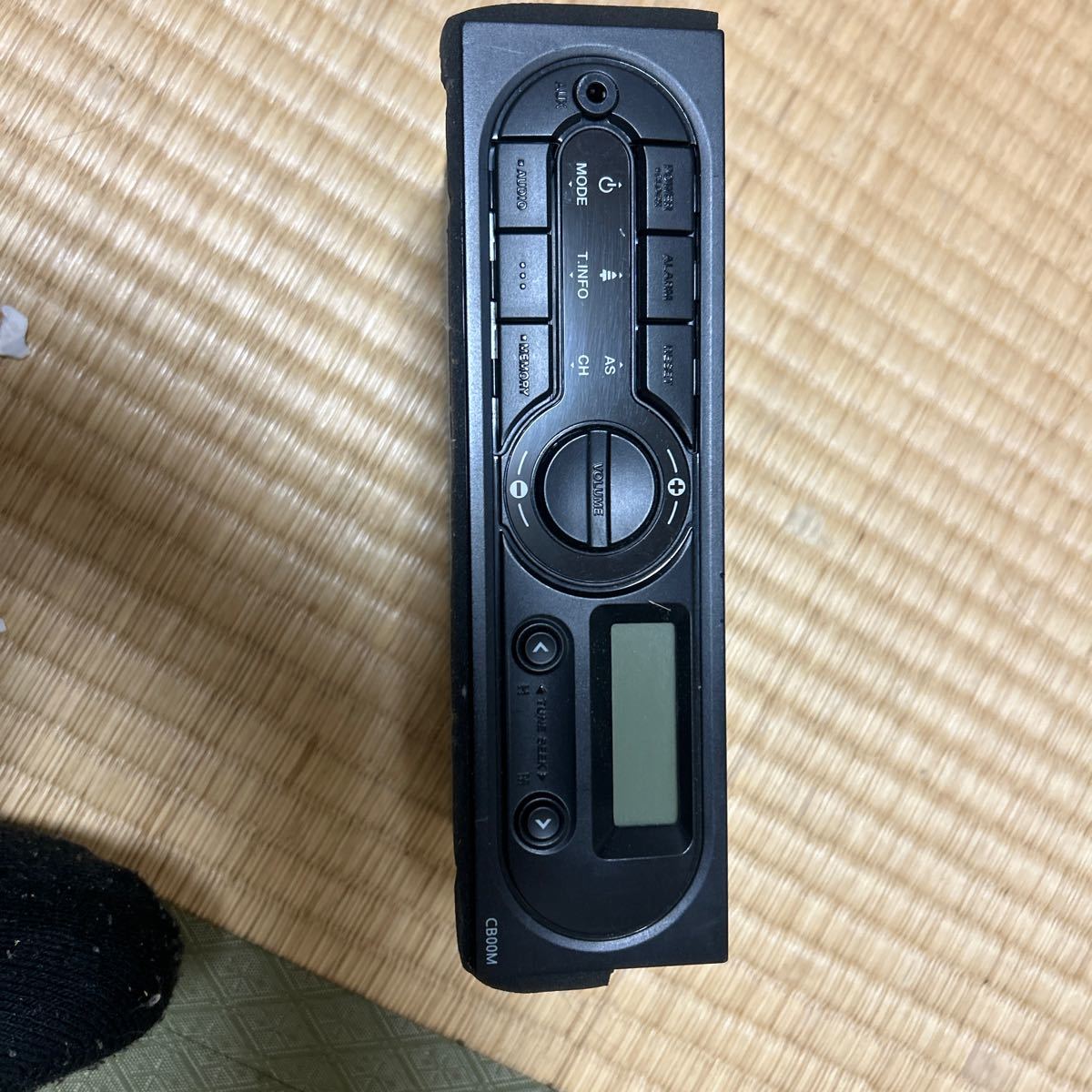 日産　AM FM ラジオ clarion製_1