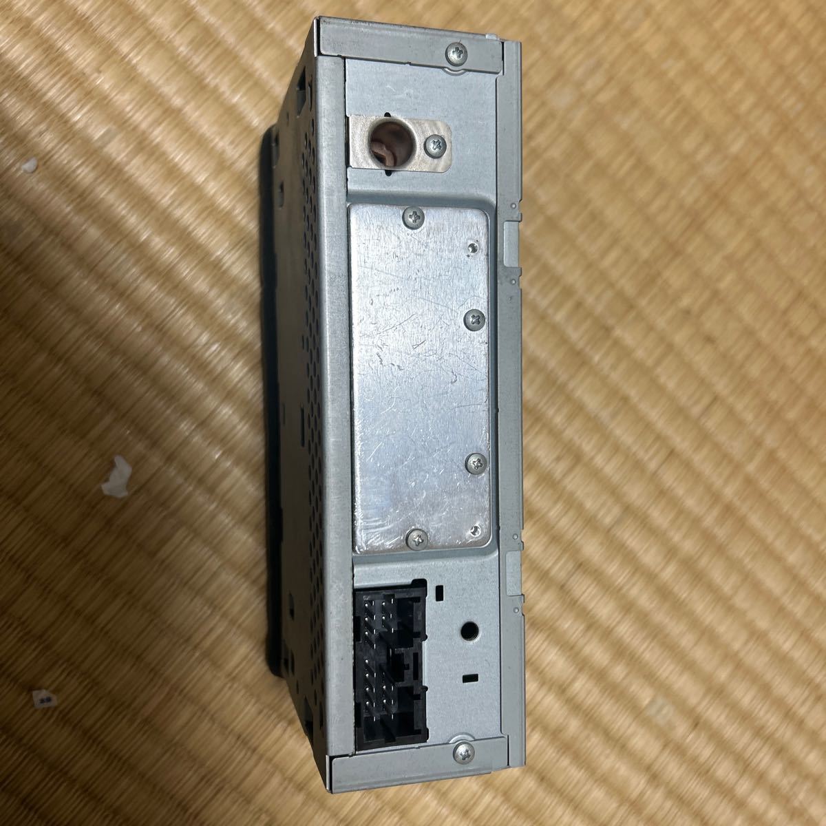 日産　AM FM ラジオ clarion製_3