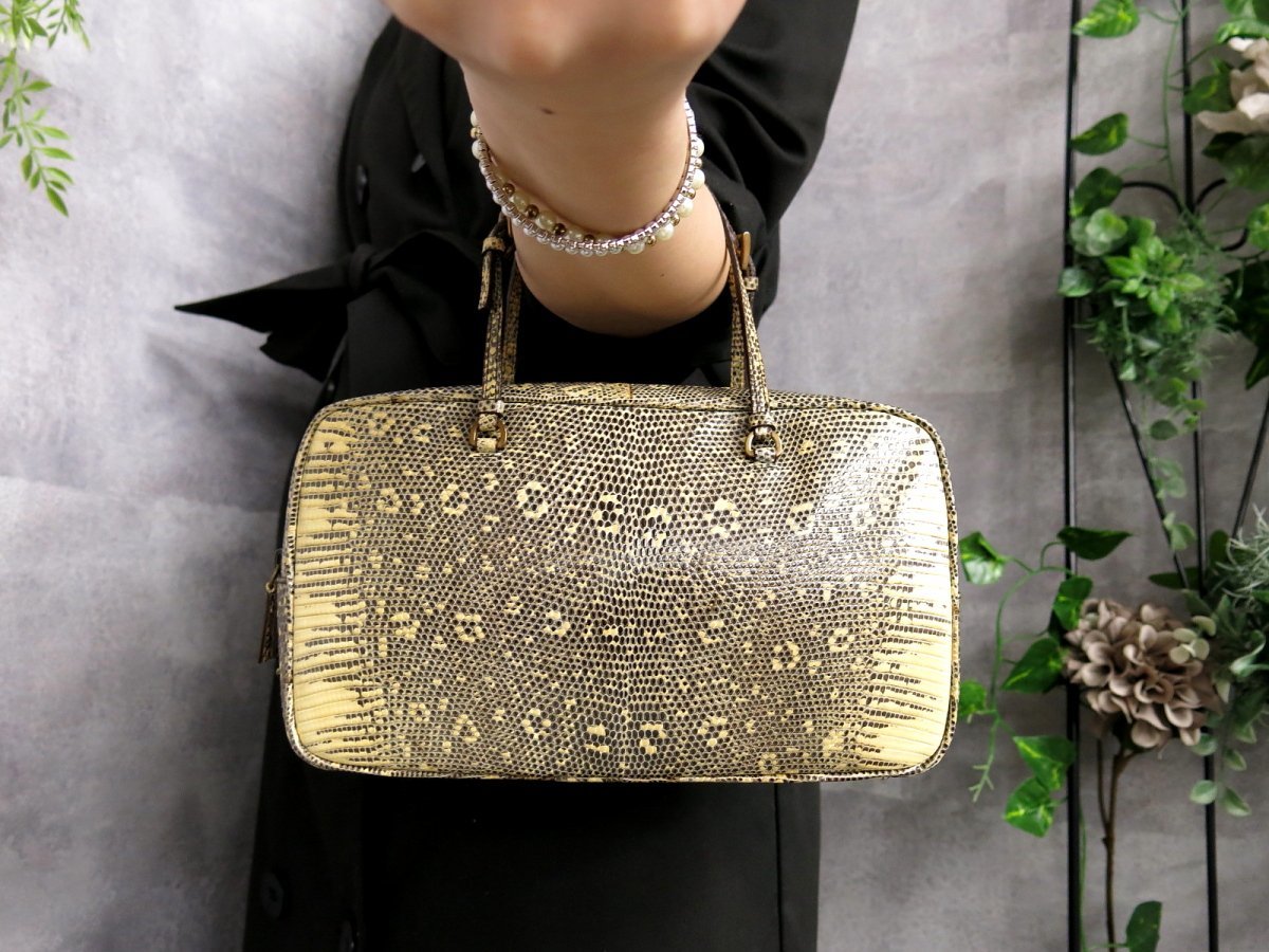 ○超美品○PRADA プラダ○リザード 本 トカゲ 革○ミニ ハンド バッグ 