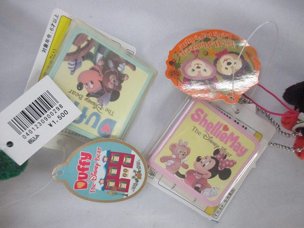Disneyシェリーメイぬいぐるみポーチ，ダッフィー バッジ他[梱0.2