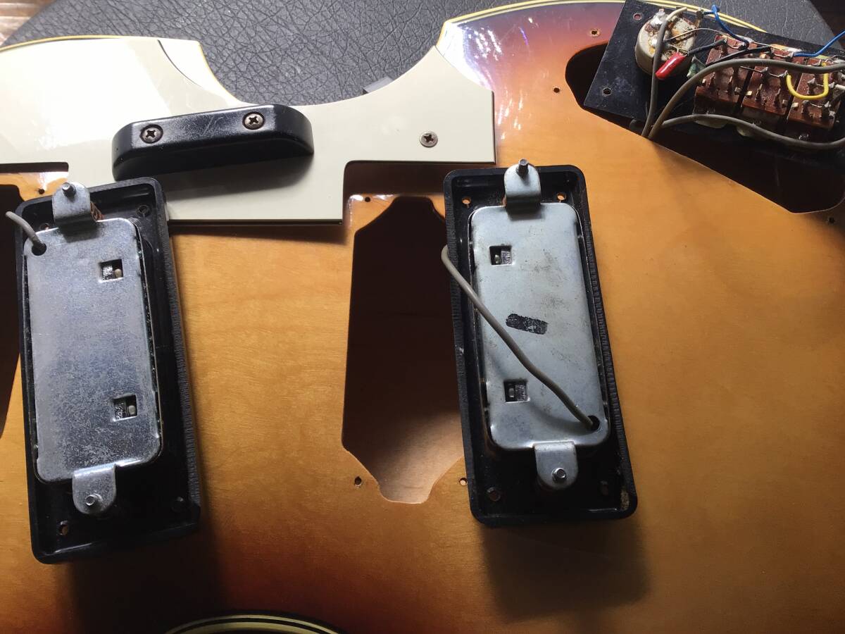 グレコ　ヴィオリンタイプベースギター音出し確認済み_8