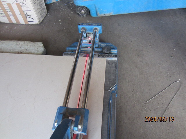 レーザー付き450角タイル押切機【中古品】石井超硬工具製作所_5