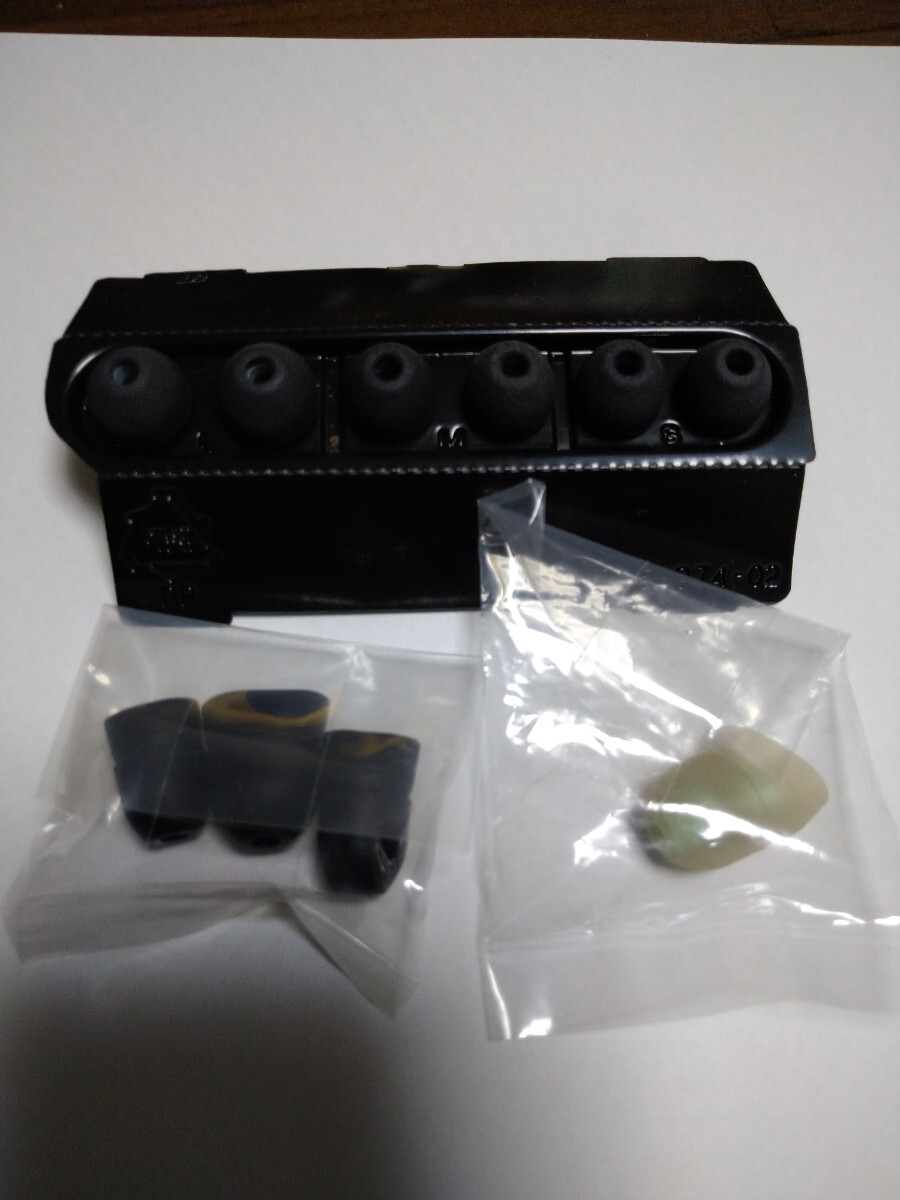 中古 SONY　WF-1000X 動作確認済み　左予備機おまけ付_5