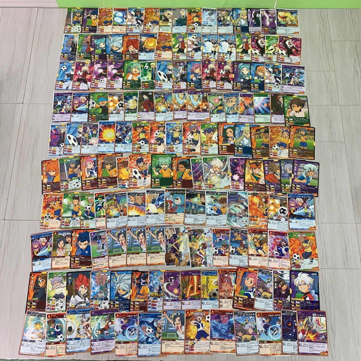 イナズマイレブン GO トレーディングカード 400枚以上 大量 まとめ売り