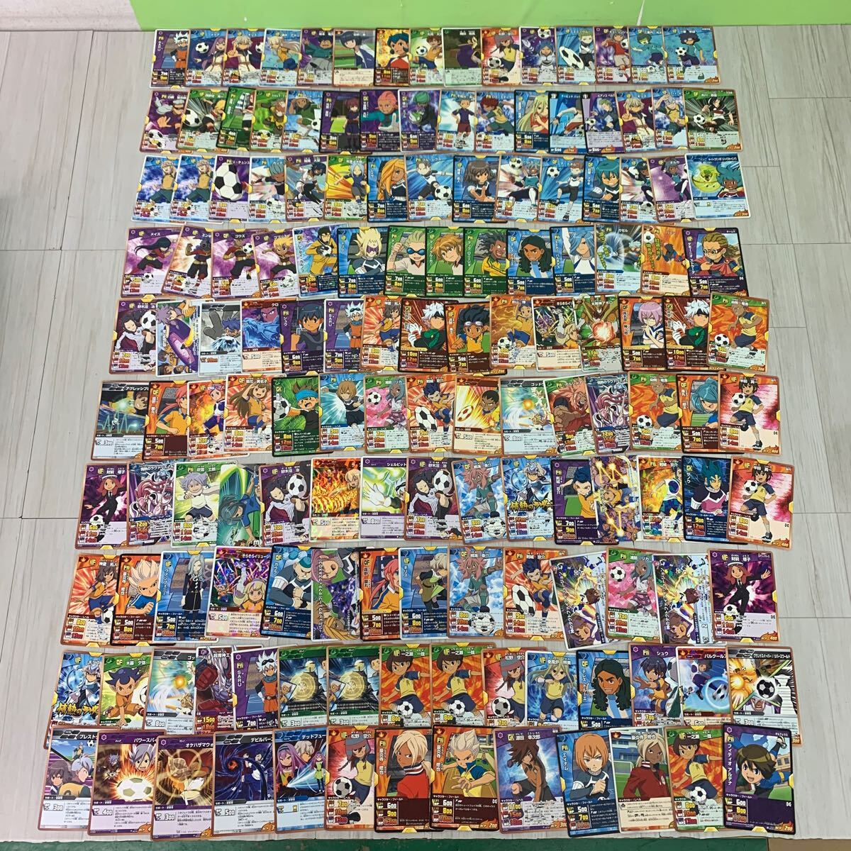 イナズマイレブン GO トレーディングカード 400枚以上 大量 まとめ売り
