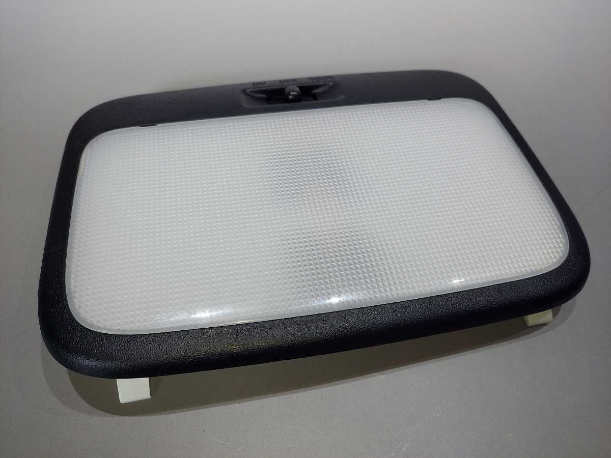 【新車外】200系ハイエース用純正ルームランプ　ブラック　ダークプライム2_2