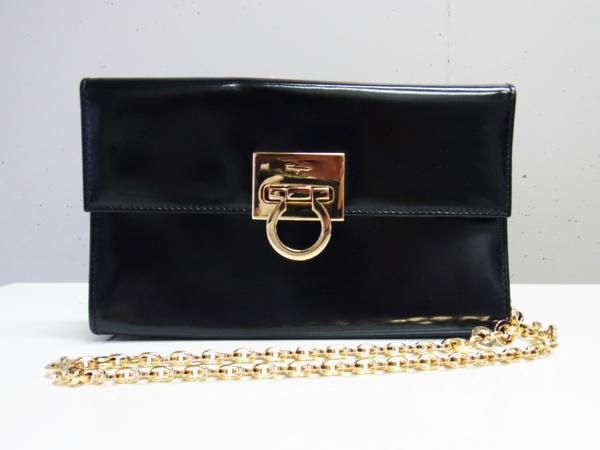 1円　美品　フェラガモ　ガンチーニ　チェーンショルダー　黒