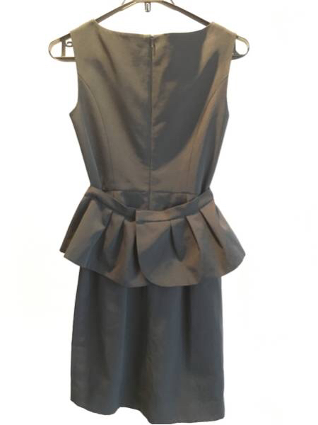 【美品】ストロベリーフィールズ黒ペプラムリボンワンピース