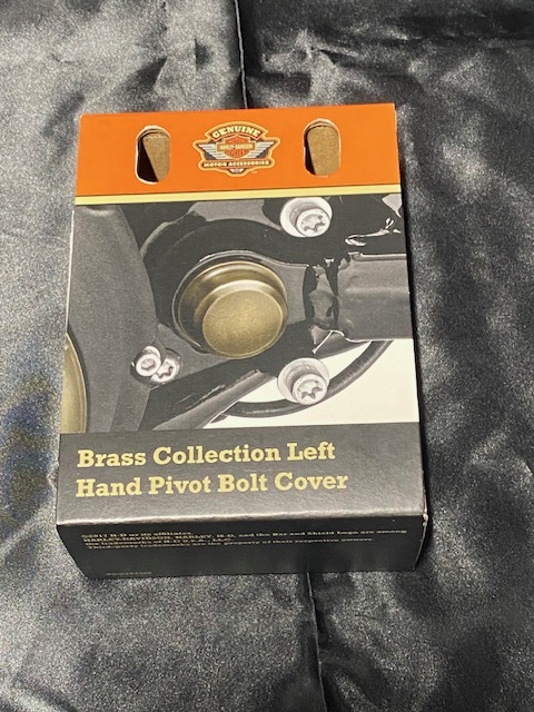 ハーレーダビッドソン純正　ブラスコレクション　スイングアーム・ピボットボルトカバー_3