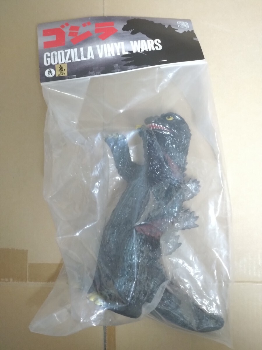 マーミット marmit GODZILLA VINYL WARS 怪獣総進撃版 黒成型 medicom