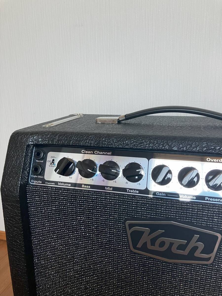 Koch Twintone Ⅱ　( TT50CⅡ ) ５０Wコンボギターアンプ_4