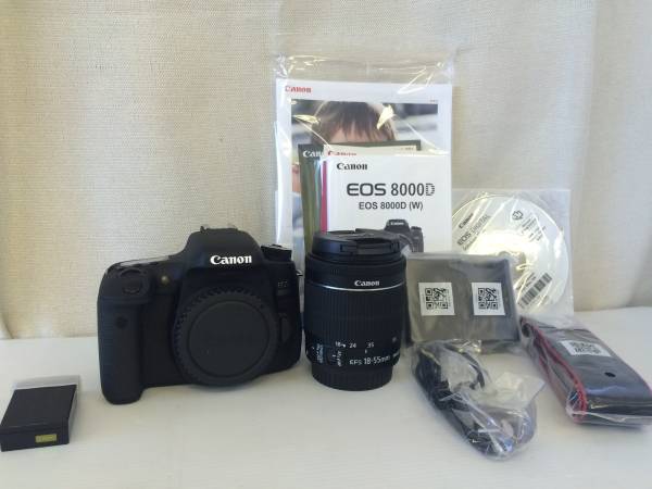 美品】Canon EOS 8000D レンズキット(18-55mm F3.5-5.6) デジタル一眼
