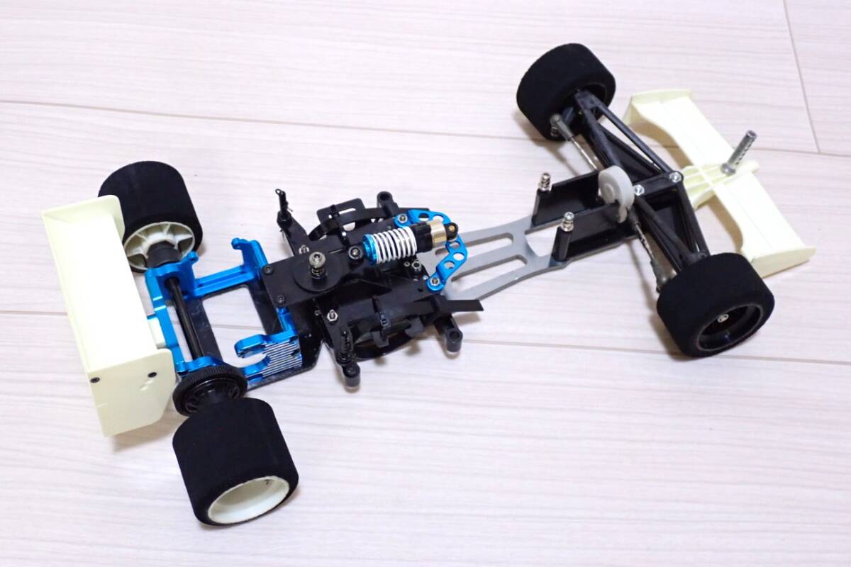 タミヤF103を1台パーツからくみ上げる！数点のタミヤ製パーツと豊富な