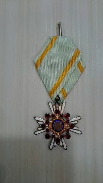 □勲五等 瑞寶章 勲章 箱入り　美品