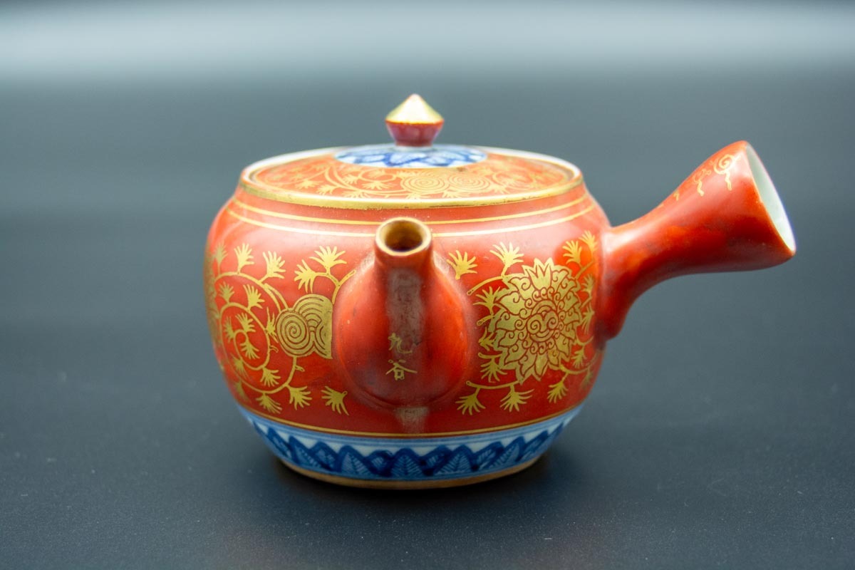 福】286 九谷焼 赤絵金襴手蓮霊芝唐草文 金彩赤絵 横手急須 茶注