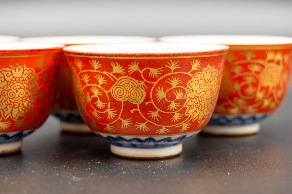 福】286 九谷焼 赤絵金襴手蓮霊芝唐草文 金彩赤絵 横手急須 茶注