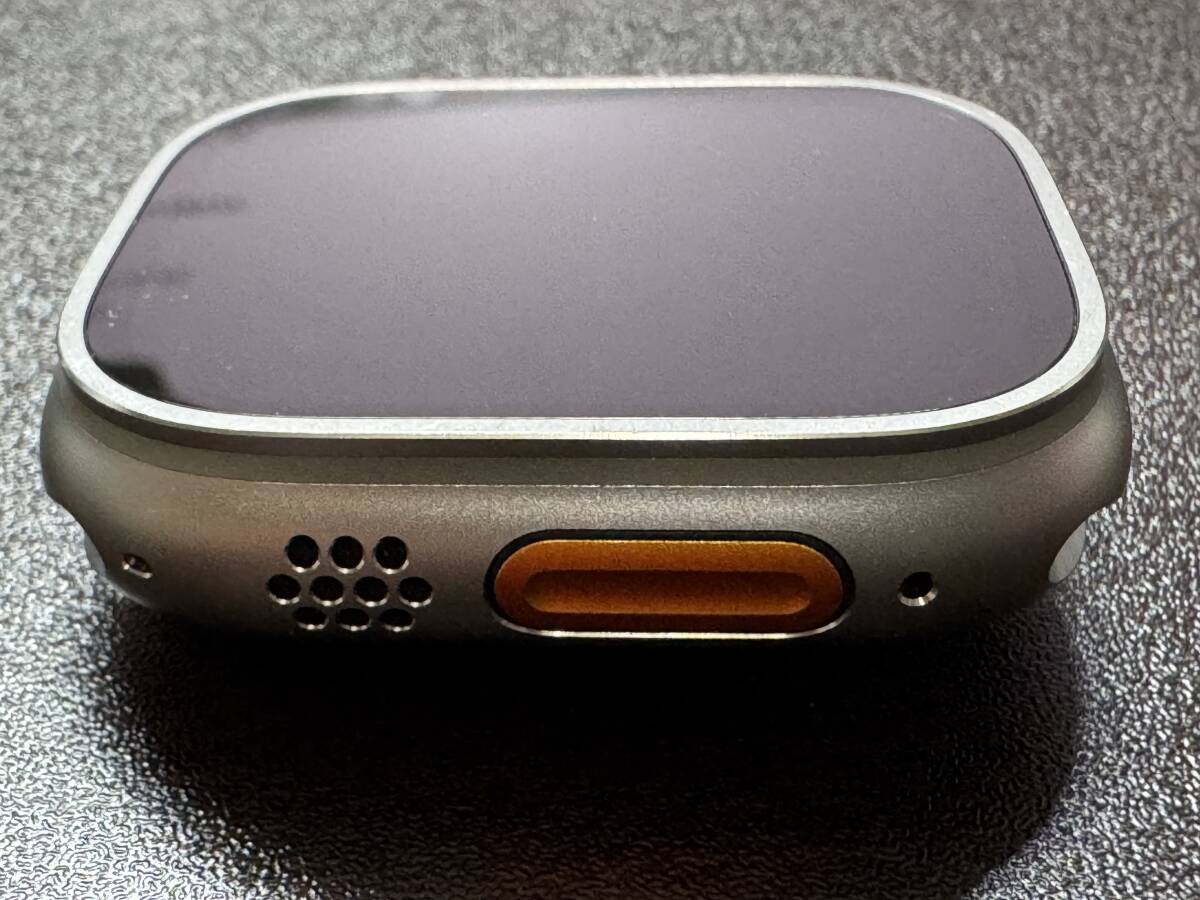 美品 Apple Watch Ultra 2 GPS + Cellularモデル 49mmチタニウムケース バッテリー最大容量100％ ブルー/ブラックトレイルループ MRF63J/A_8
