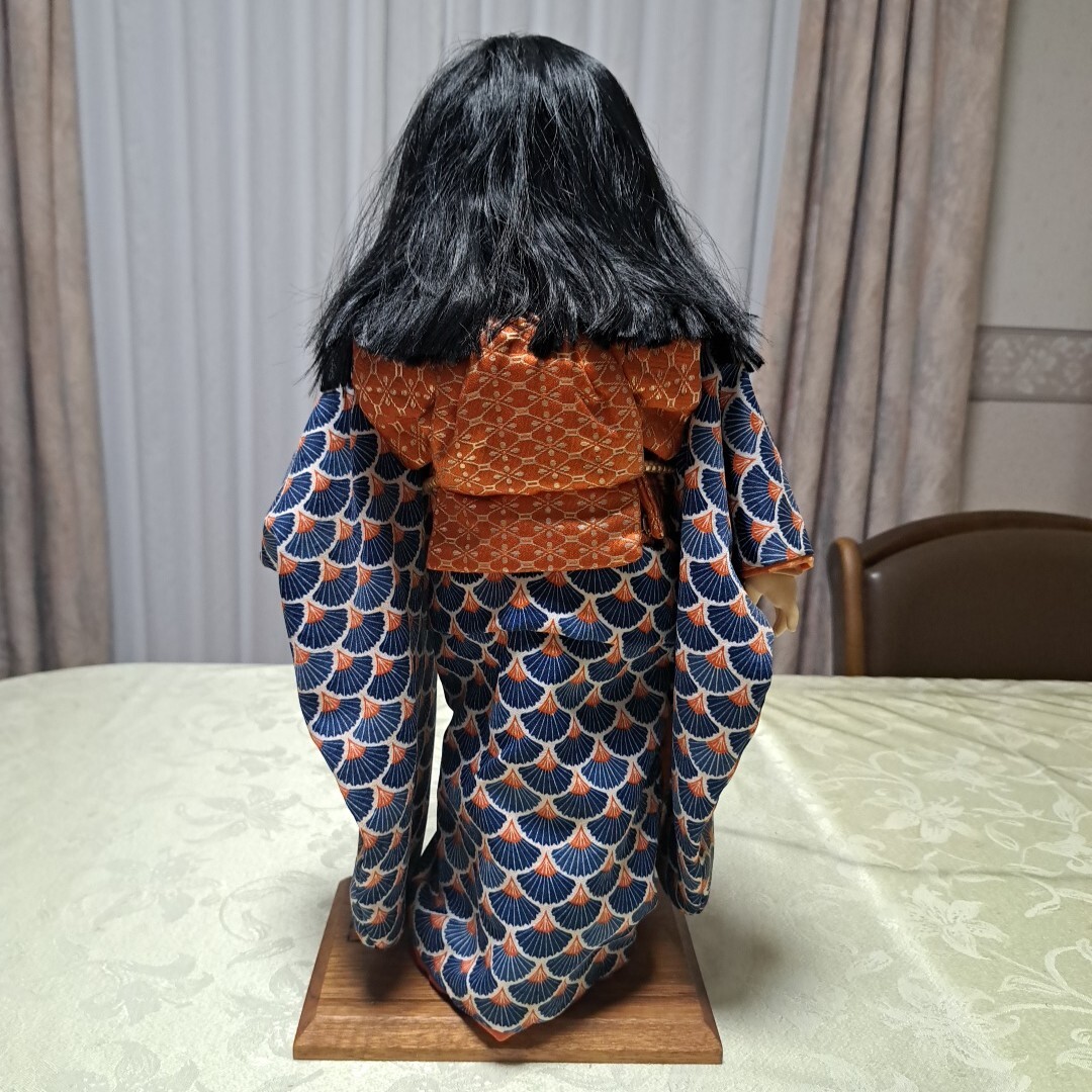 日本人形 「セイコ」 市松人形 全長約44cm 着物 和服 女の子 台座付き