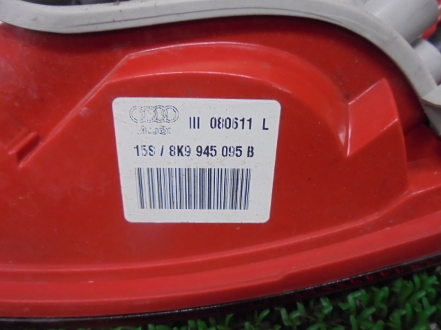 A4 Headlight AUDI with 2008-2012 50度未使用 7FJ5529 ACN2)) アウディ A4 ABA-8KCDNF 2011年 アバント 純正 テールライト＋フィニッシャーランプ4点セット　08S 8K9 945 094 B