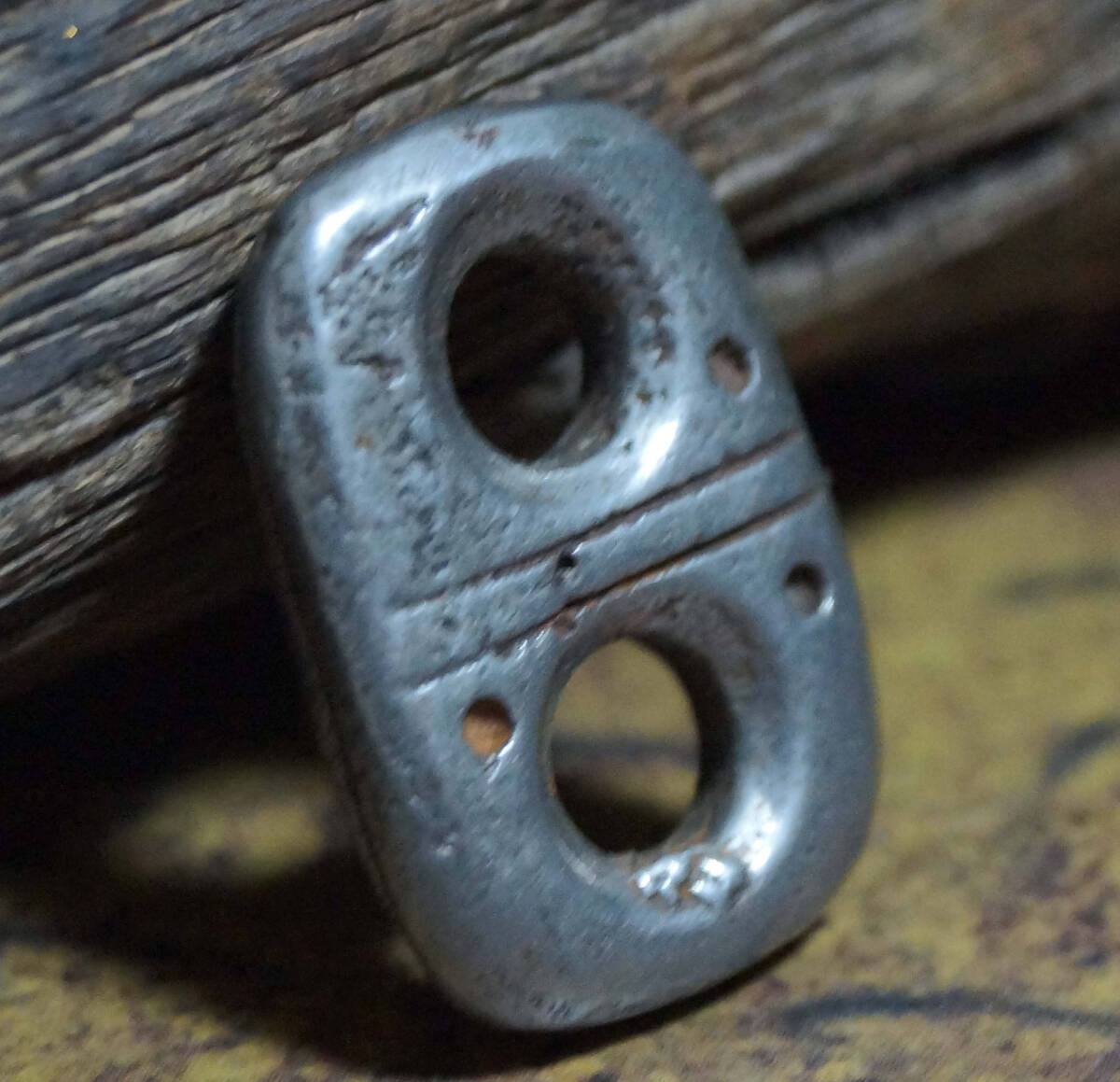 寂】オールドチベット仏教トクチャ 天鉄製 八文字環 スペーサー飾り