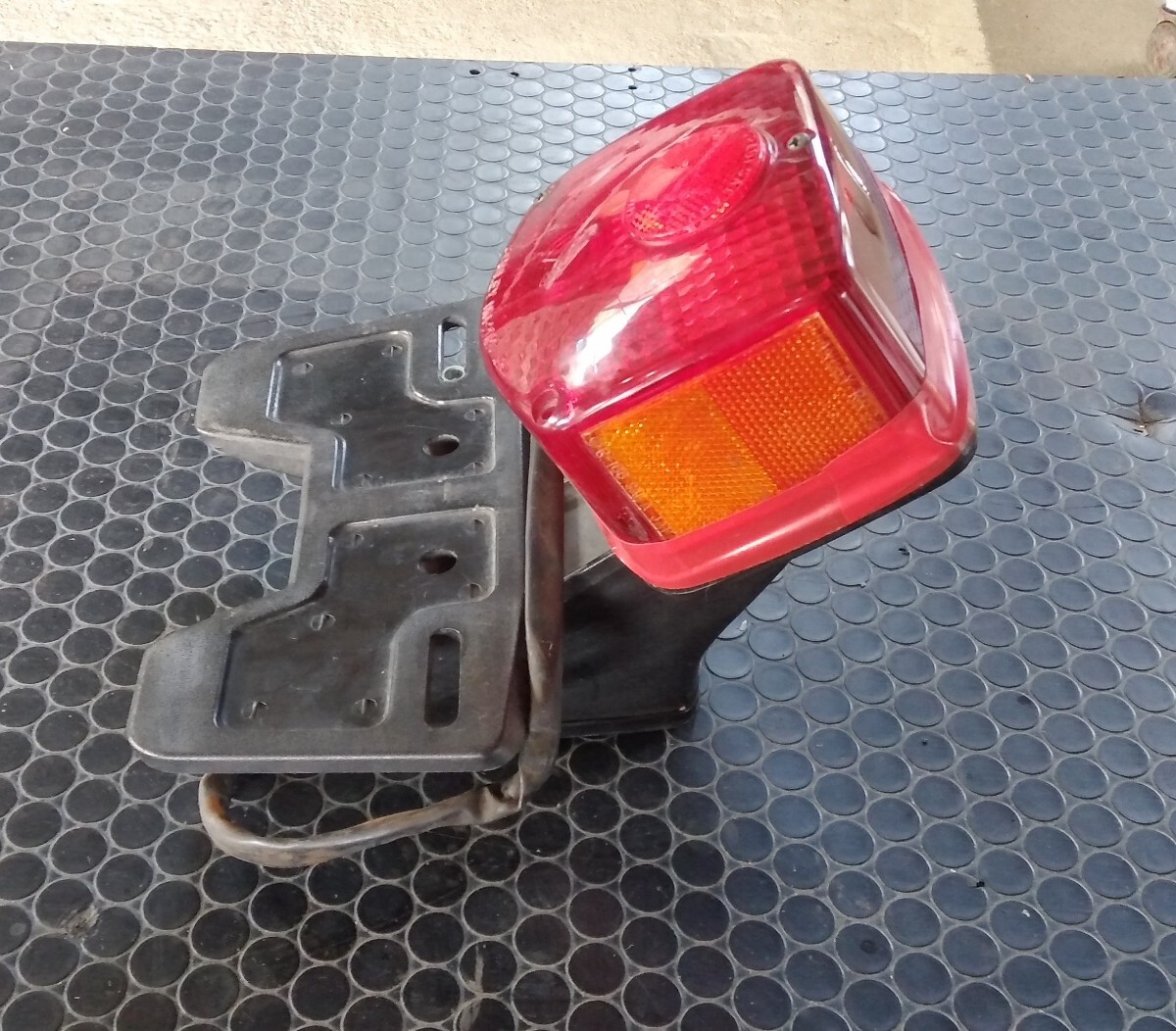 CB250T / CB400T 純正テールランプ 実働品 通電動作確認済み ☆ホンダCB400T純正 テールランプ 難ありジャンク品 CB250T ホーク2