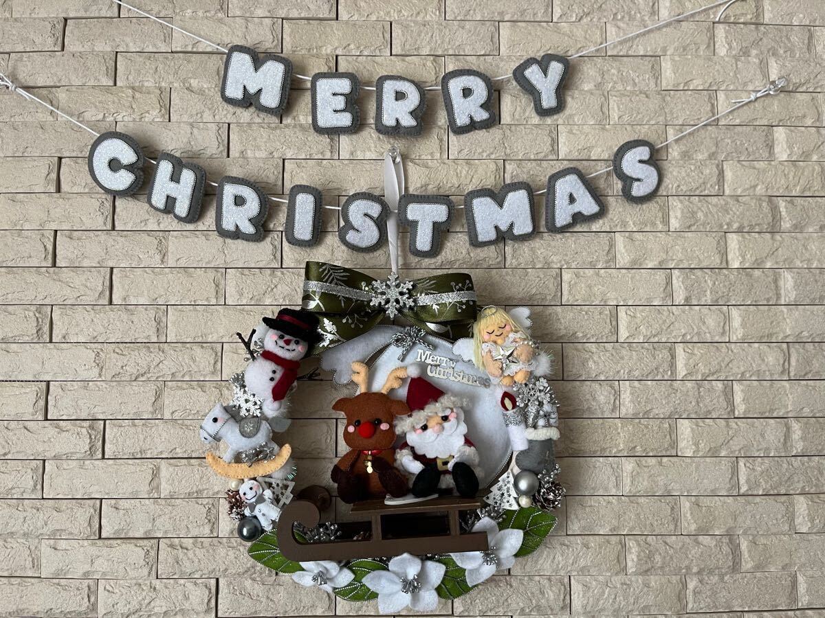 ハンドメイド★フェルト★リース★壁飾り★タペストリー★クリスマスリース★サンタクロース★トナカイ★プレゼント_1