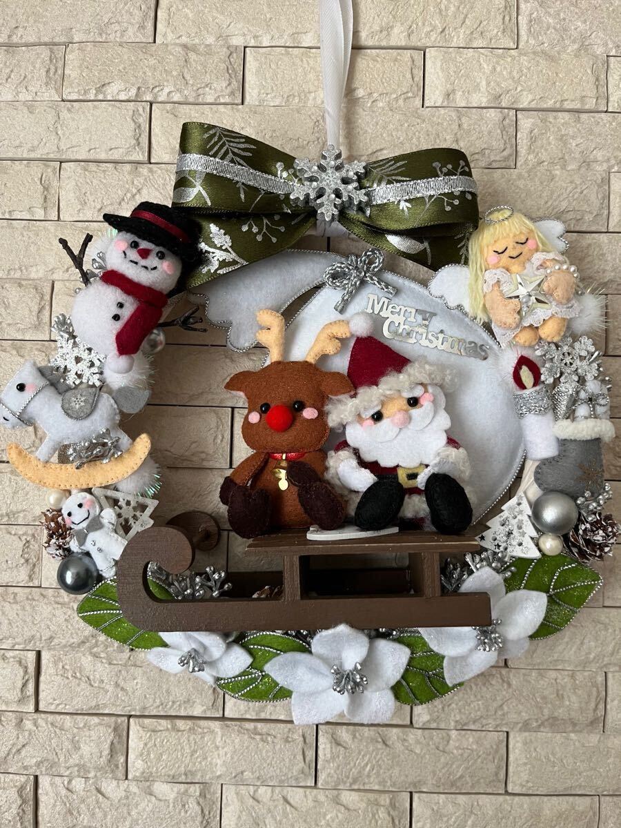 ハンドメイド★フェルト★リース★壁飾り★タペストリー★クリスマスリース★サンタクロース★トナカイ★プレゼント_2