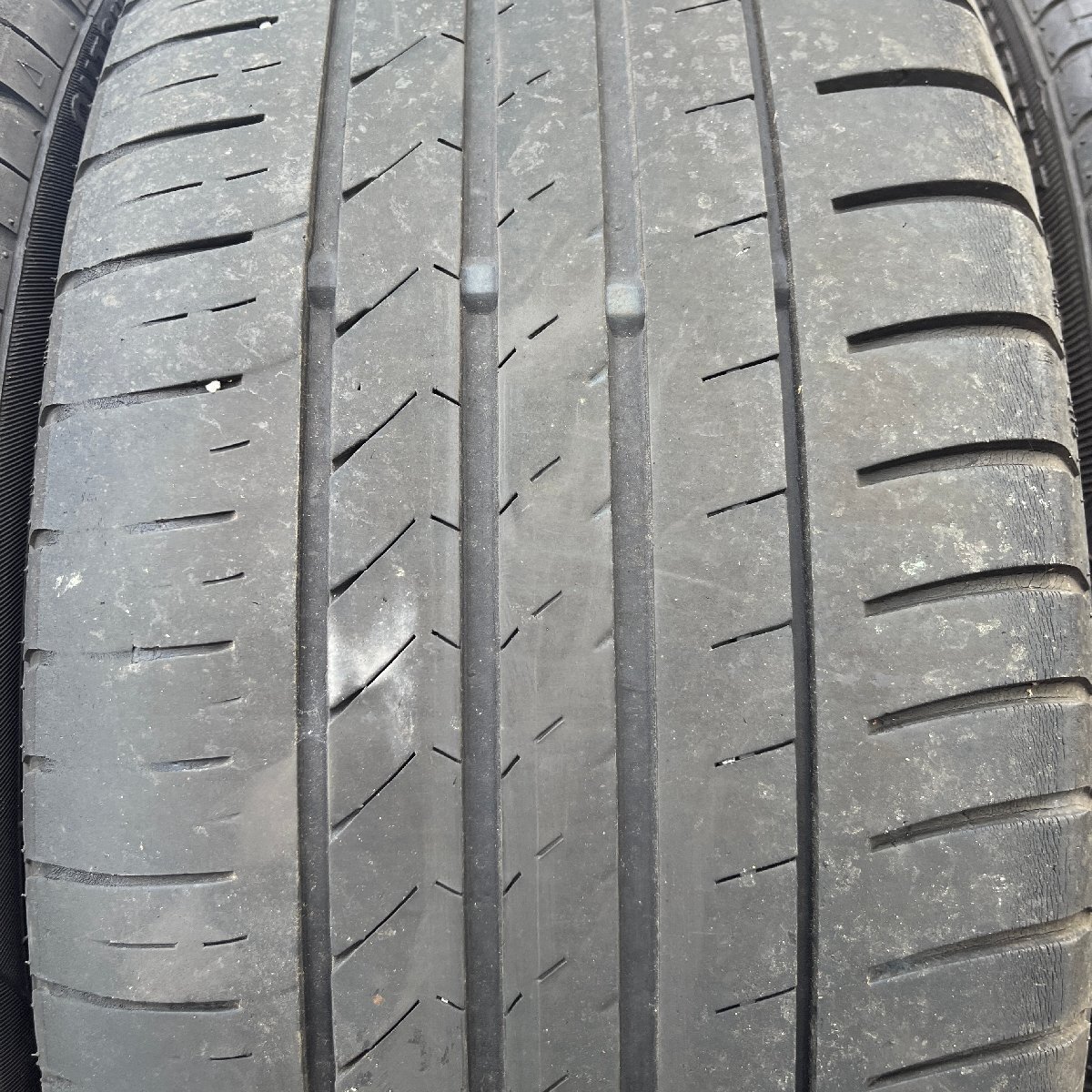 中古品 ロクサーニ マルチフォルケッタ 19インチ 7.5J +48 5H114.3 タイヤ付き 225/35R19 クラウン ロクサーニ マルチフォルケッタ 19インチ 19×7.5J+48 114.3-5H ラジアル
