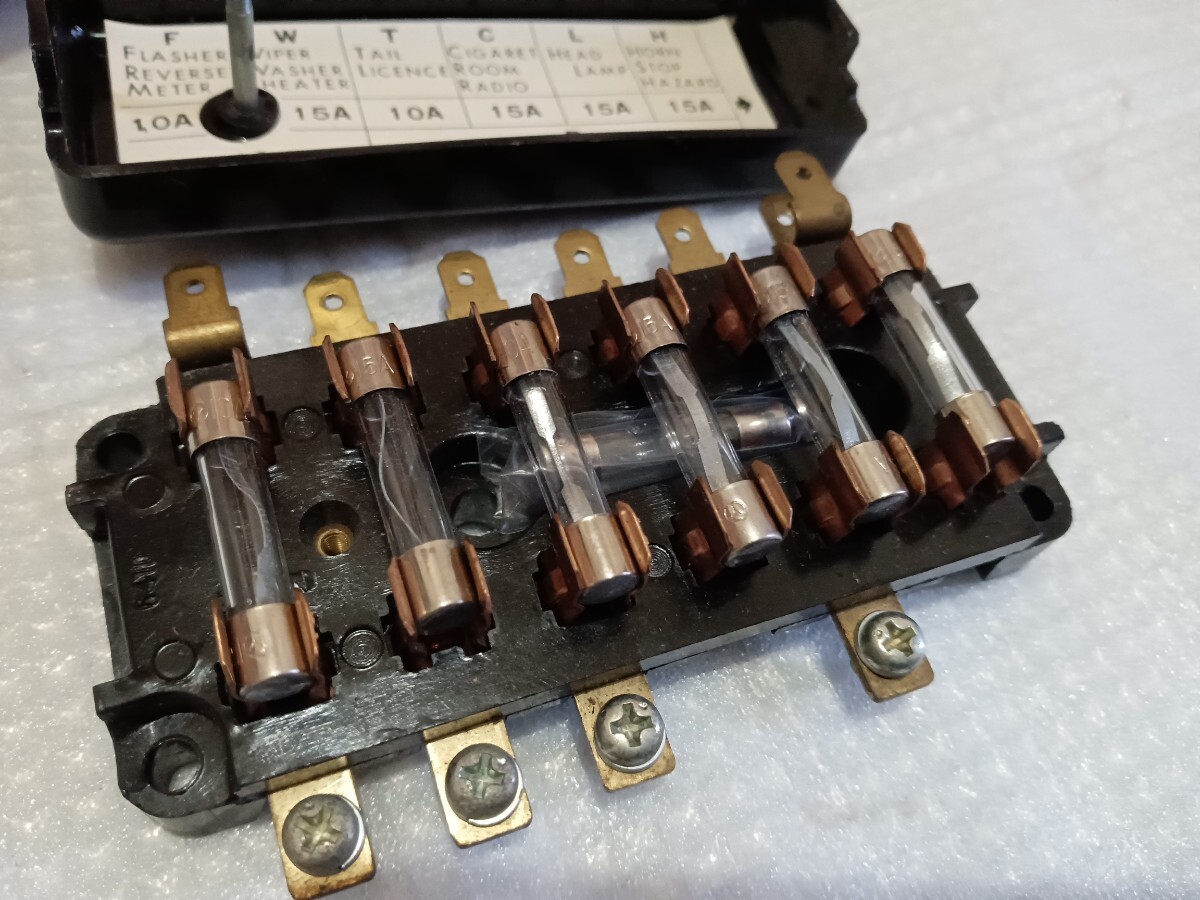 純正新品！ダットサンフェアレディSR311 ヒューズボックス 日産純正 ダットサン 521 後期？ ヒューズボックス 未使用品 旧車