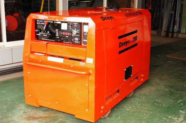 デンヨー溶接　発電機ディーゼルエンジン