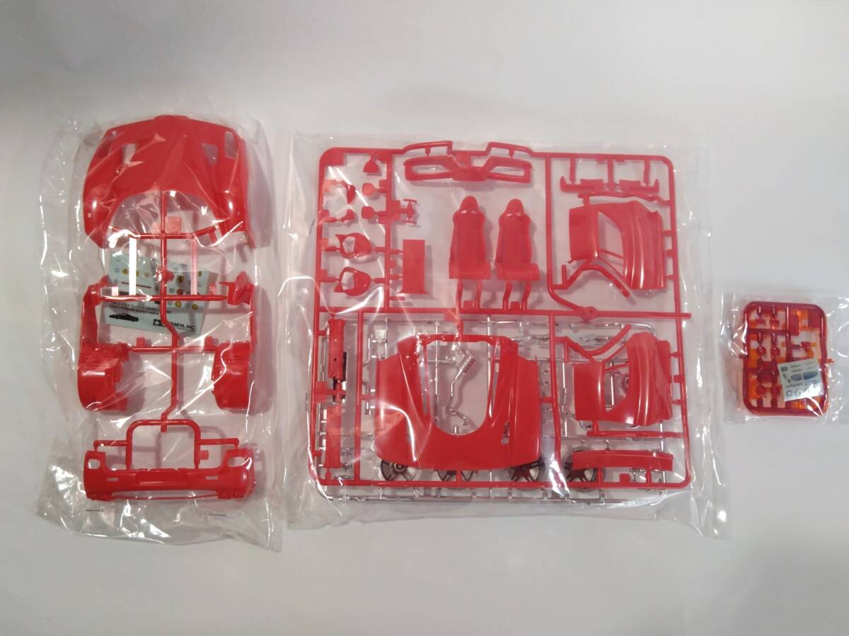 タミヤ　１/２４　スポーツカーシリーズ　エンツォ　フェラーリ（レッドバージョン）　フルディスプレイモデル_4