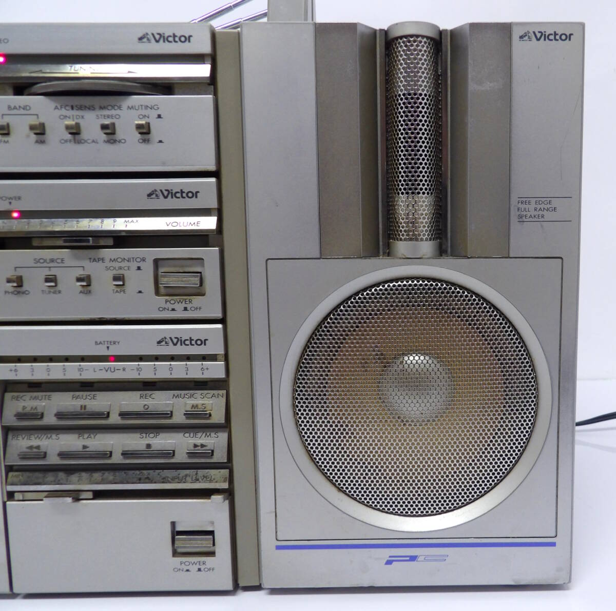 よろづ屋】ビクター ポータブルコンポ Victor PC-5 ピーコン ジャンク