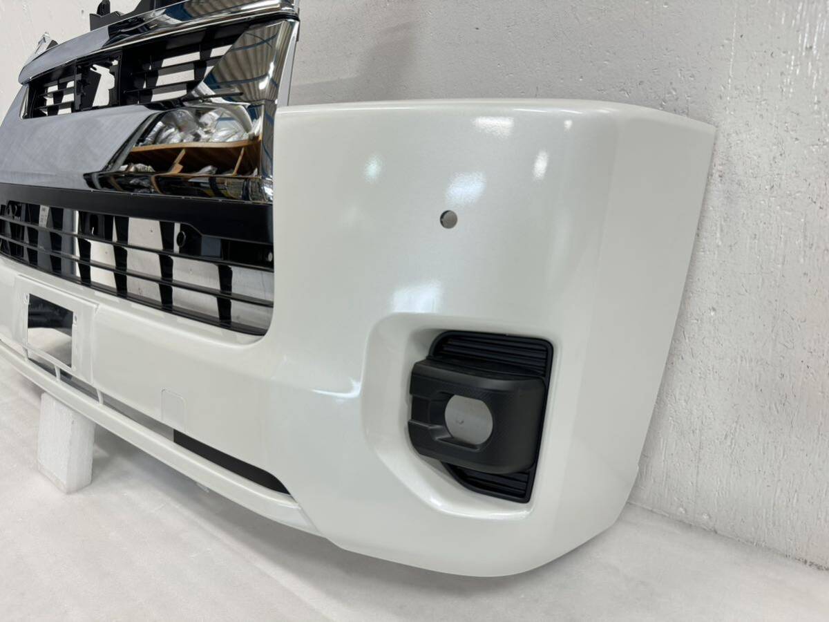 6N20 【新車外し】 ハイエース ナロー 200 7型 純正 フロントバンパー