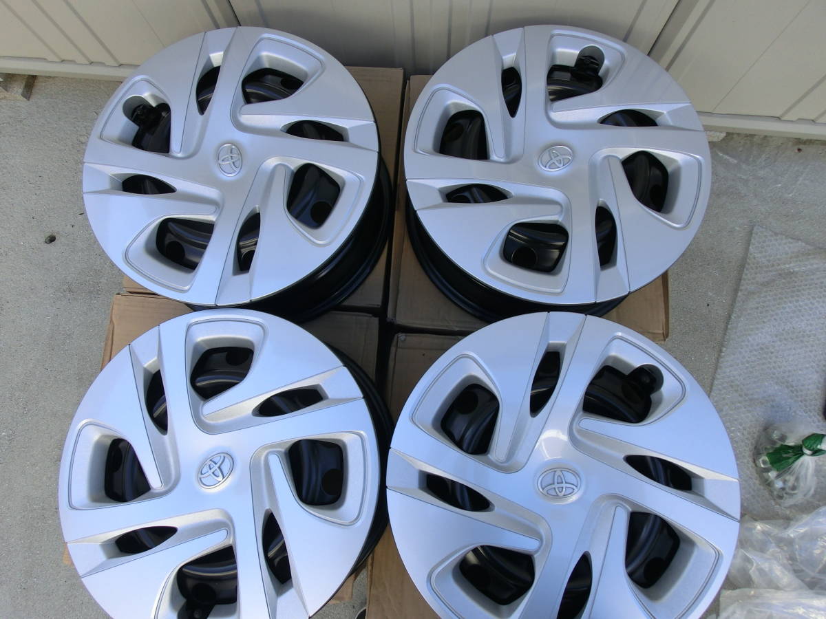 トヨタ MXPK10 MXPK11 アクア 純正 15インチ スチール ホイール センターキャップ４本セット　 PCD100 ヴィッツ など スタッドレス用に！_1