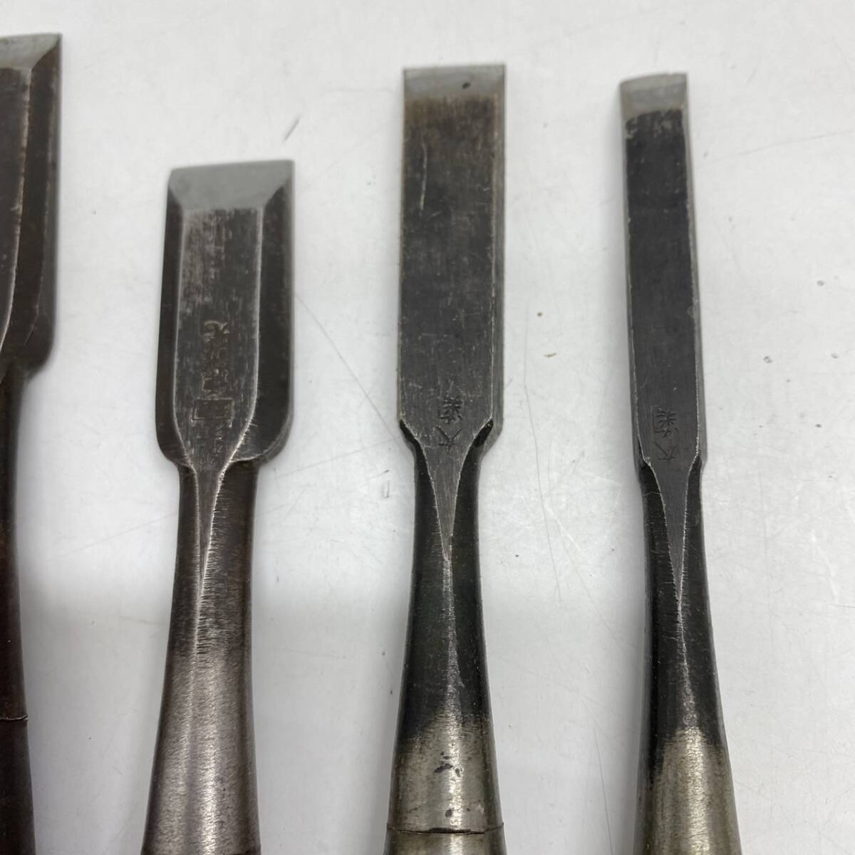 送料無料g34707 鑿 ノミ のみ 大関 重光 彫刻刀 古道具 手工具 ハンドツール 工具 大工道具 DIY 宮大工 6本 セット まとめ 手打ち桂 □播州三木 三枚裏 70g まぐろ T4MN200