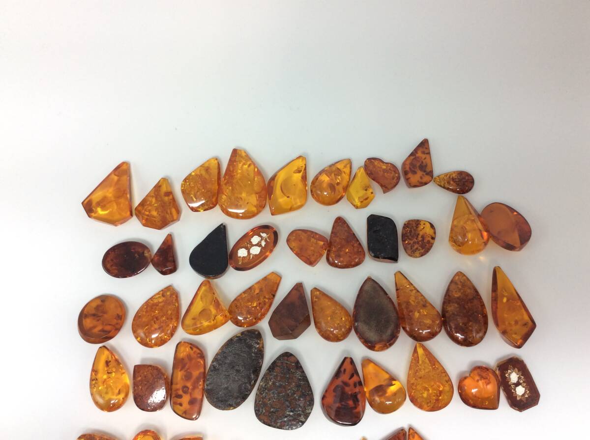 まとめ 琥珀等 約82個 ルース 約420g 外し石 カラーストーン アクセサリー 大量 まとめて おまとめ まとめ売り コハク アンバー_5