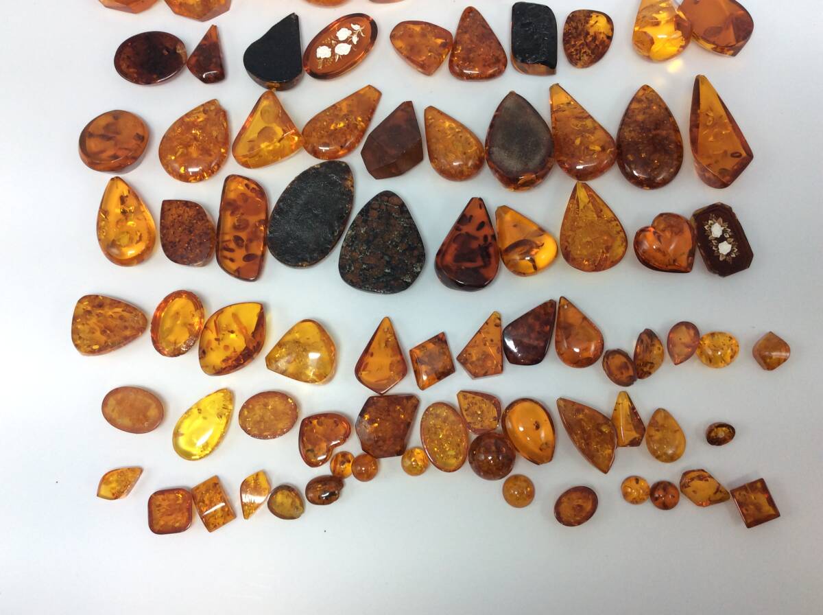 まとめ 琥珀等 約82個 ルース 約420g 外し石 カラーストーン アクセサリー 大量 まとめて おまとめ まとめ売り コハク アンバー_6