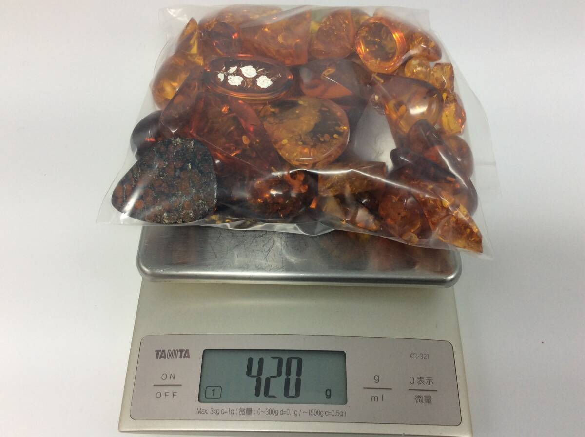 まとめ 琥珀等 約82個 ルース 約420g 外し石 カラーストーン アクセサリー 大量 まとめて おまとめ まとめ売り コハク アンバー_7