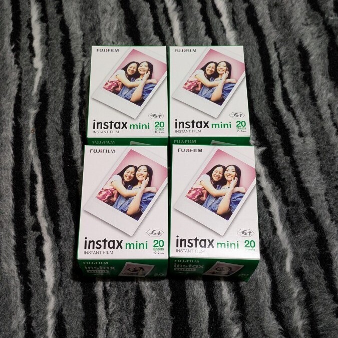 フジフィルム チェキフィルム instax mini 20枚入り 4箱 instax mini